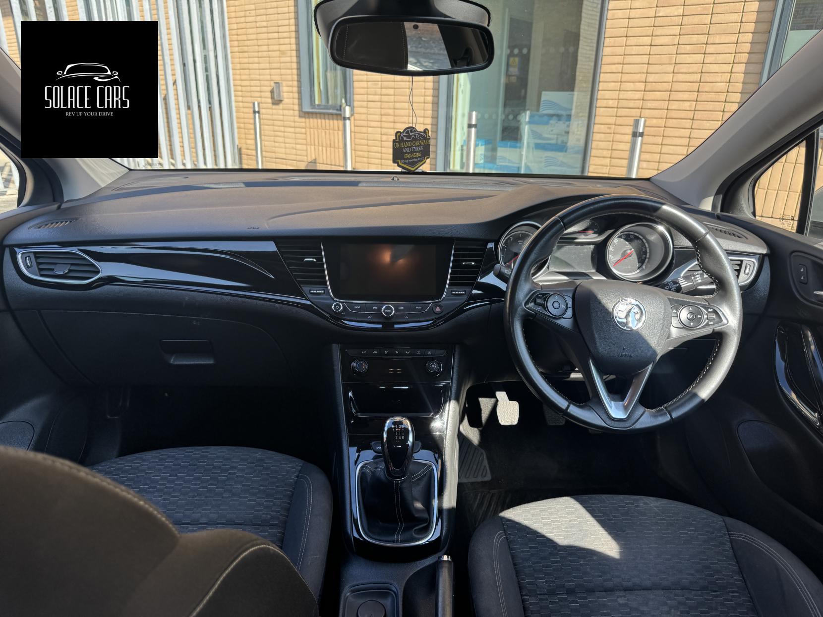 Vauxhall Astra 1.4i Turbo SRi Nav Hatchback 5dr Petrol Manual Euro 6 (150 ps)