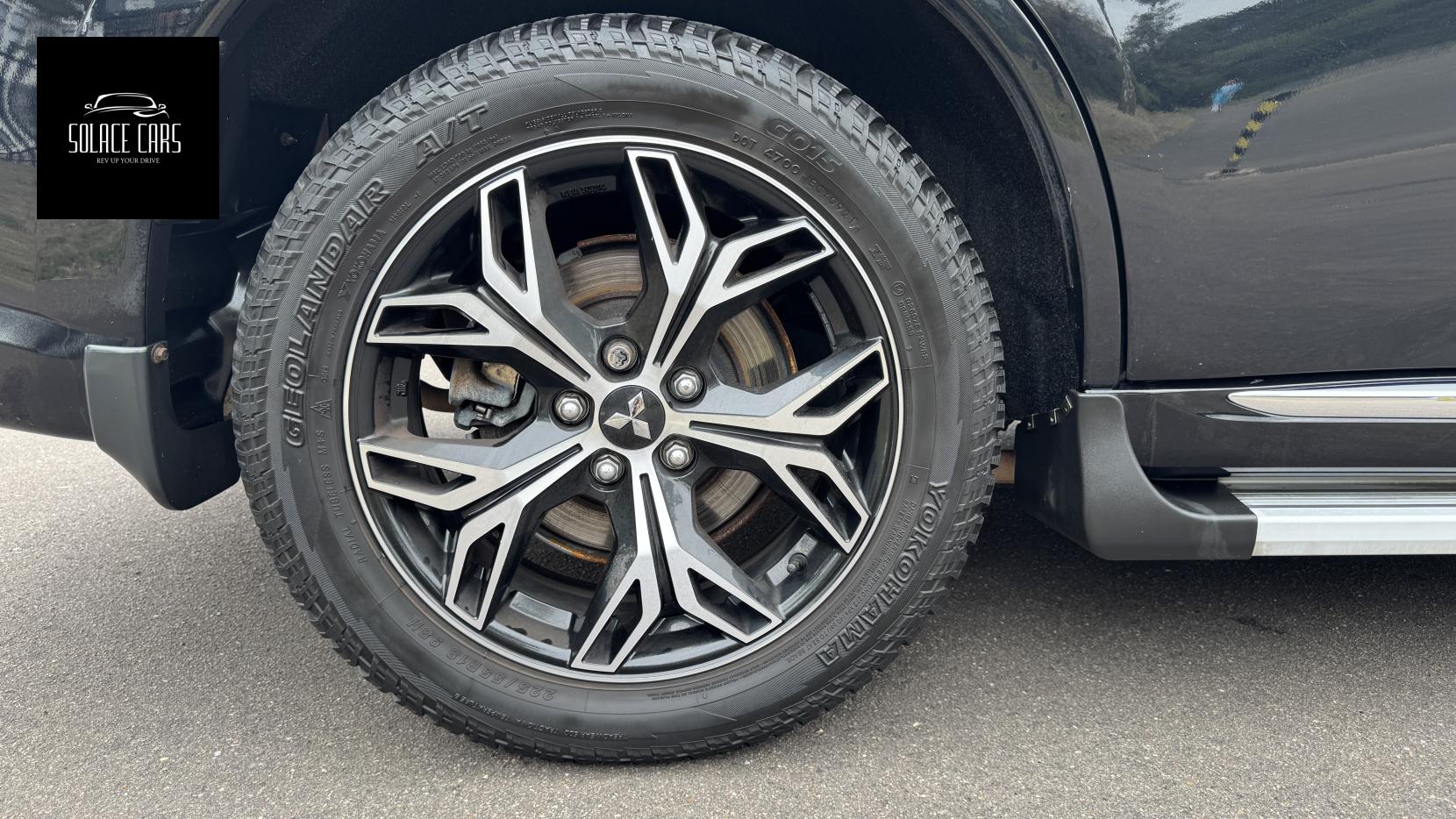 Mitsubishi Outlander 2.4h TwinMotor 13.8kWh 4h SUV 5dr Petrol Plug-in Hybrid CVT 4WD Euro 6 (s/s) (209 ps)