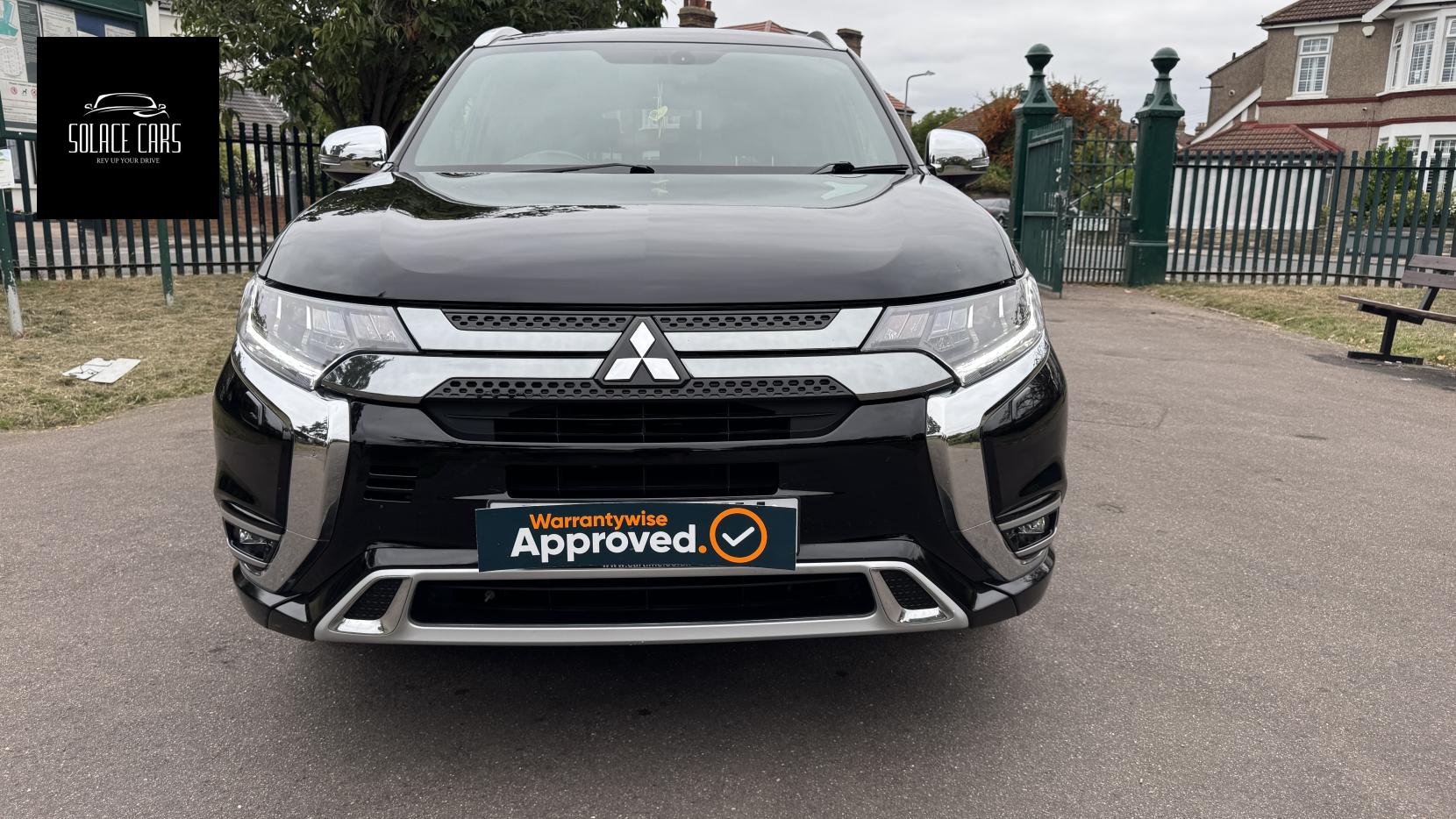 Mitsubishi Outlander 2.4h TwinMotor 13.8kWh 4h SUV 5dr Petrol Plug-in Hybrid CVT 4WD Euro 6 (s/s) (209 ps)