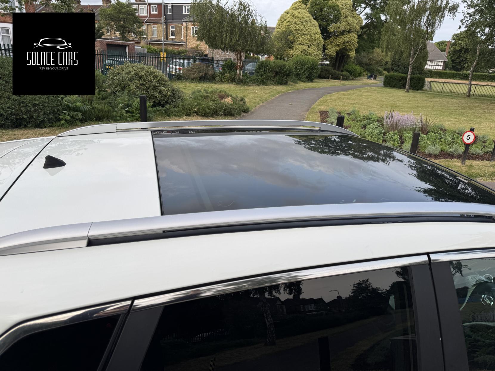 Nissan Qashqai 1.2 DIG-T Tekna SUV 5dr Petrol XTRON 2WD Euro 5 (s/s) (115 ps)