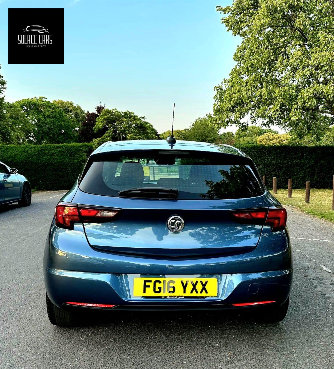 Vauxhall Astra 1.0i Turbo ecoFLEX SRi Hatchback 5dr Petrol Manual Euro 6 (s/s) (105 ps)