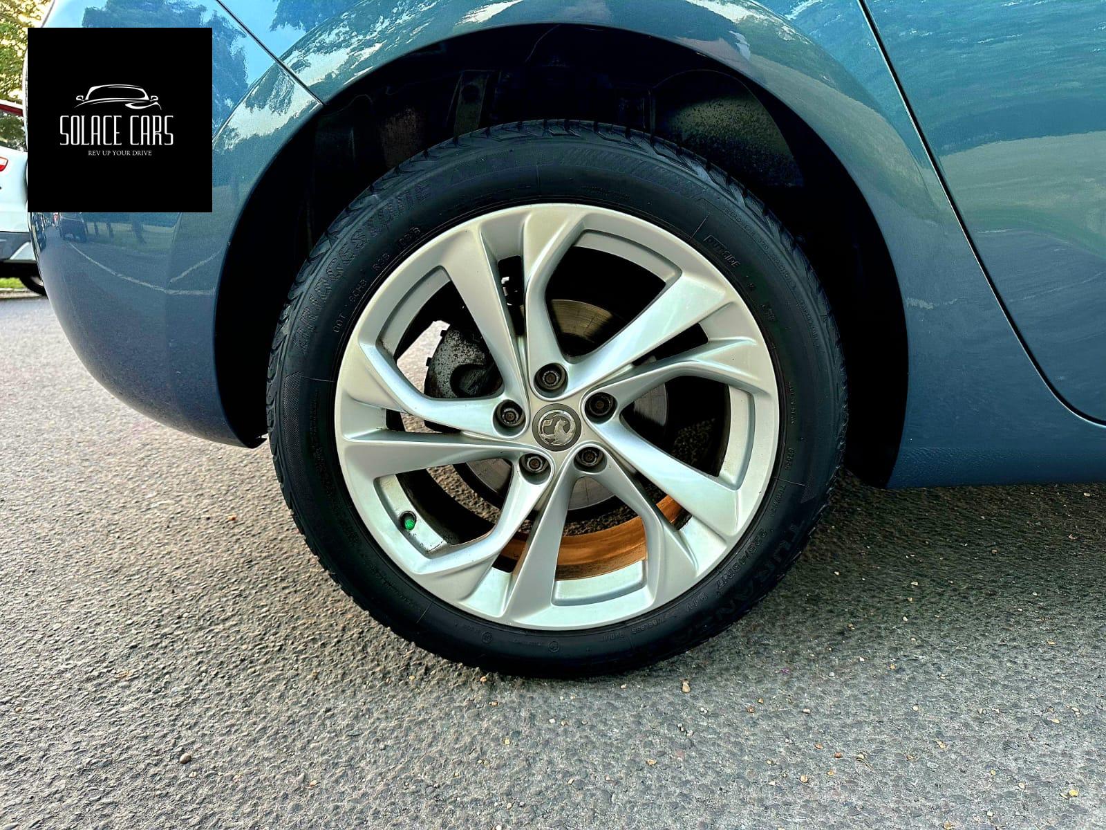 Vauxhall Astra 1.0i Turbo ecoFLEX SRi Hatchback 5dr Petrol Manual Euro 6 (s/s) (105 ps)