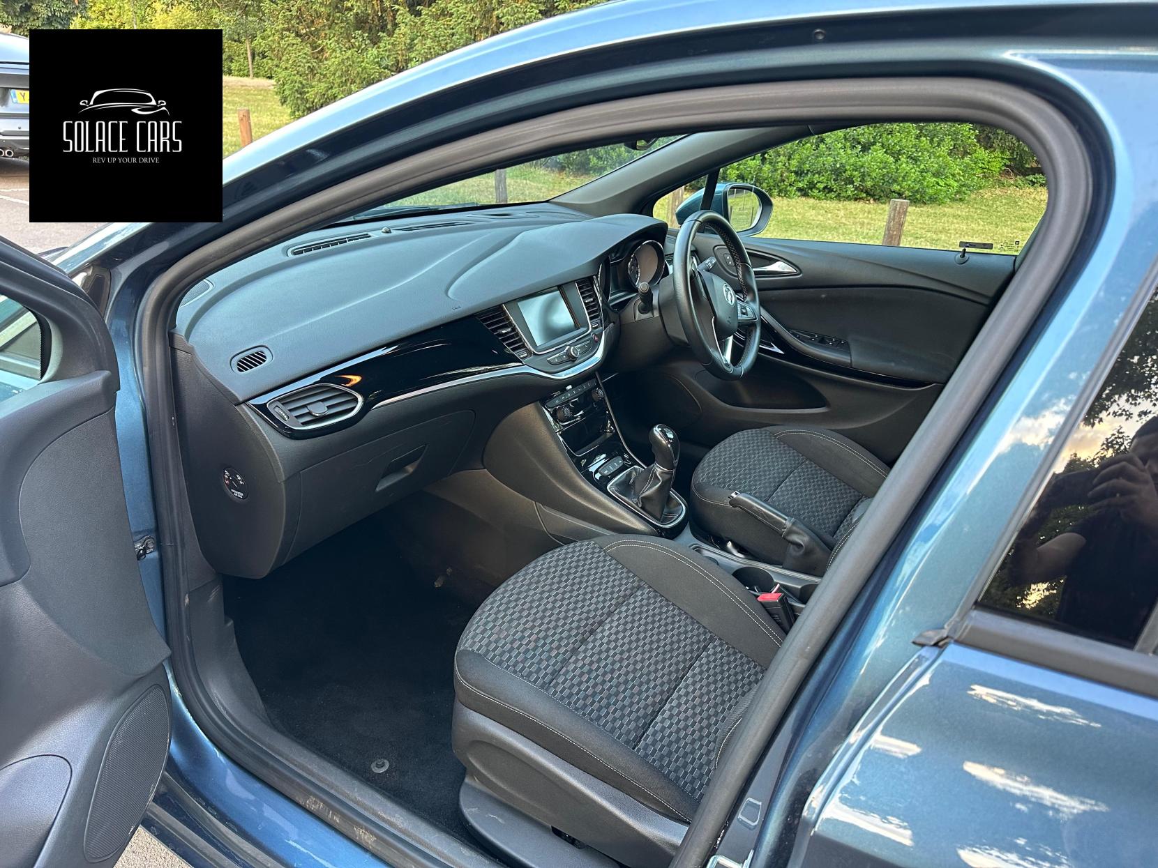 Vauxhall Astra 1.0i Turbo ecoFLEX SRi Hatchback 5dr Petrol Manual Euro 6 (s/s) (105 ps)