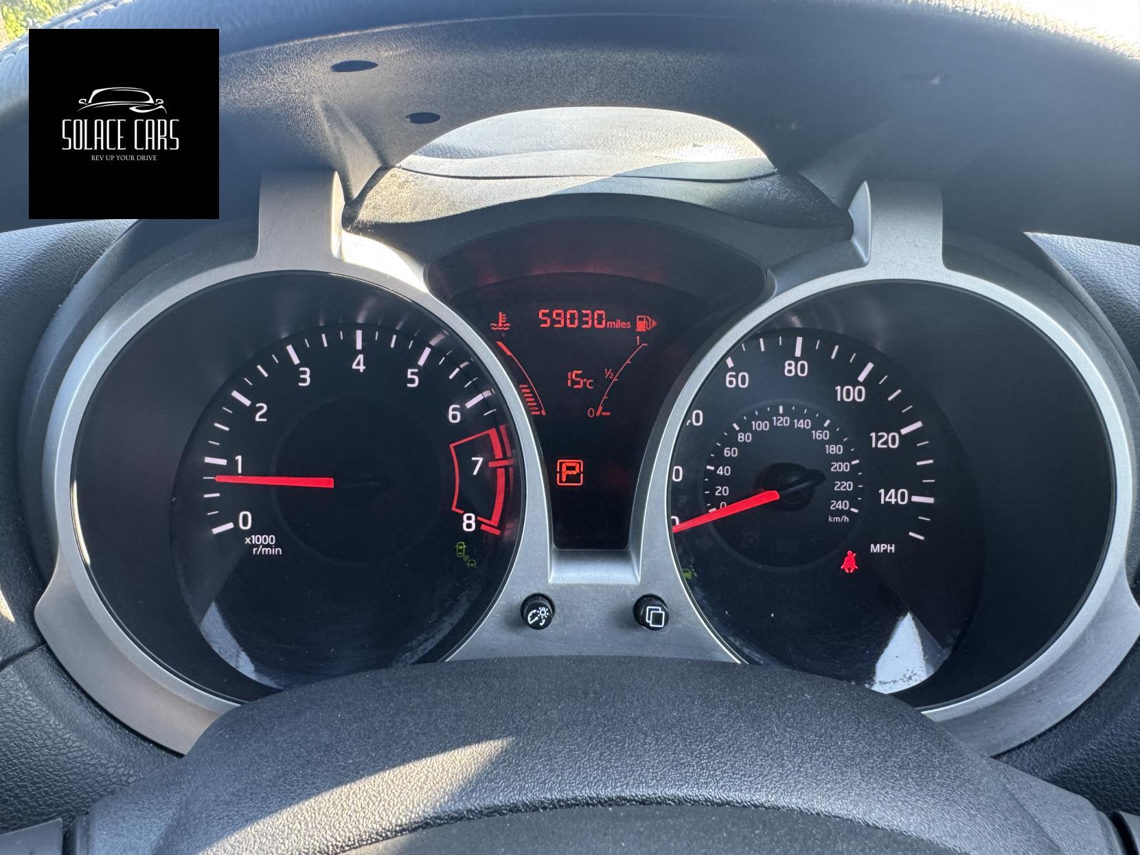 Nissan Juke 1.6 Tekna SUV 5dr Petrol XTRON Euro 5 (117 ps)