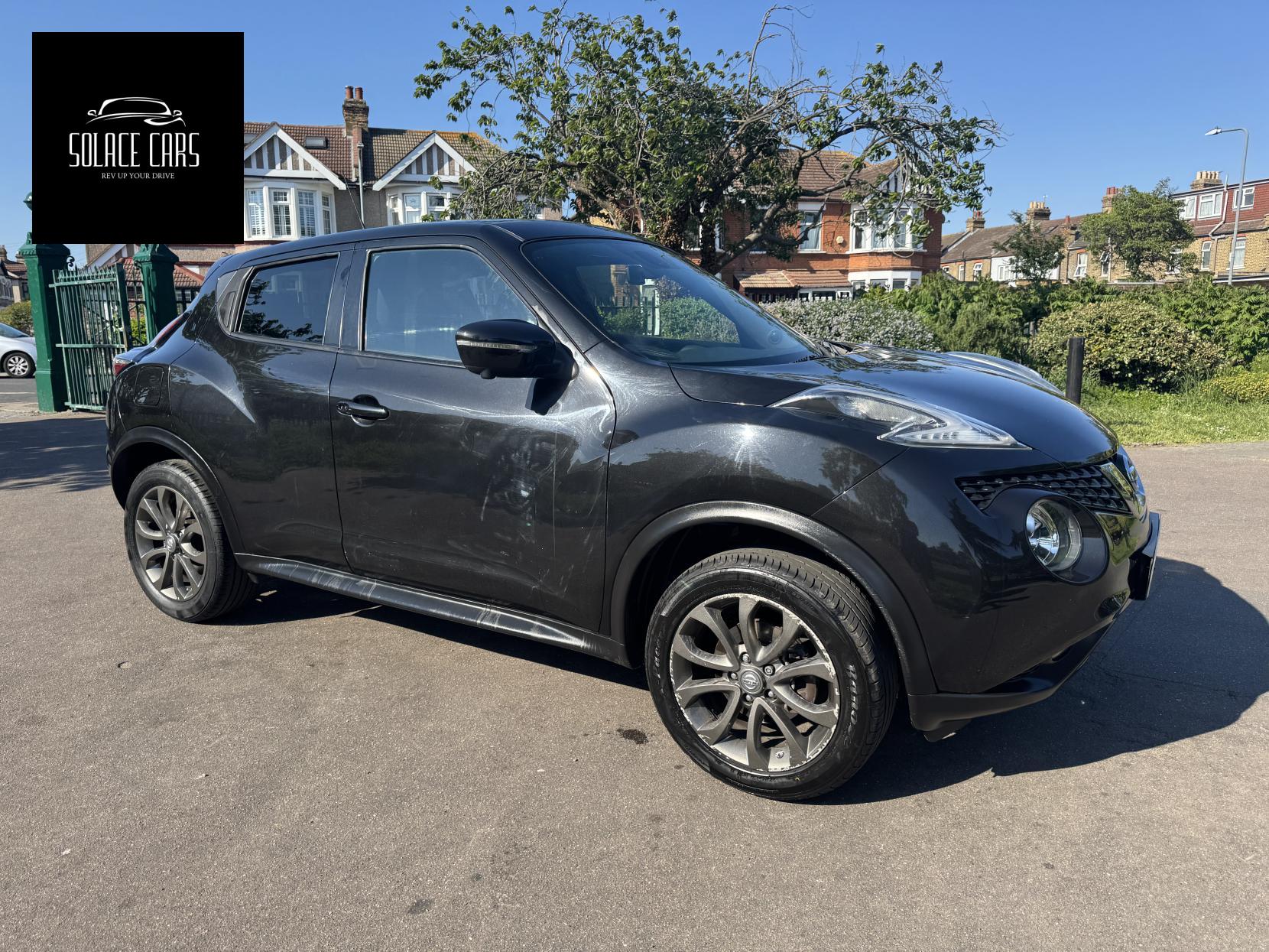 Nissan Juke 1.6 Tekna SUV 5dr Petrol XTRON Euro 5 (117 ps)