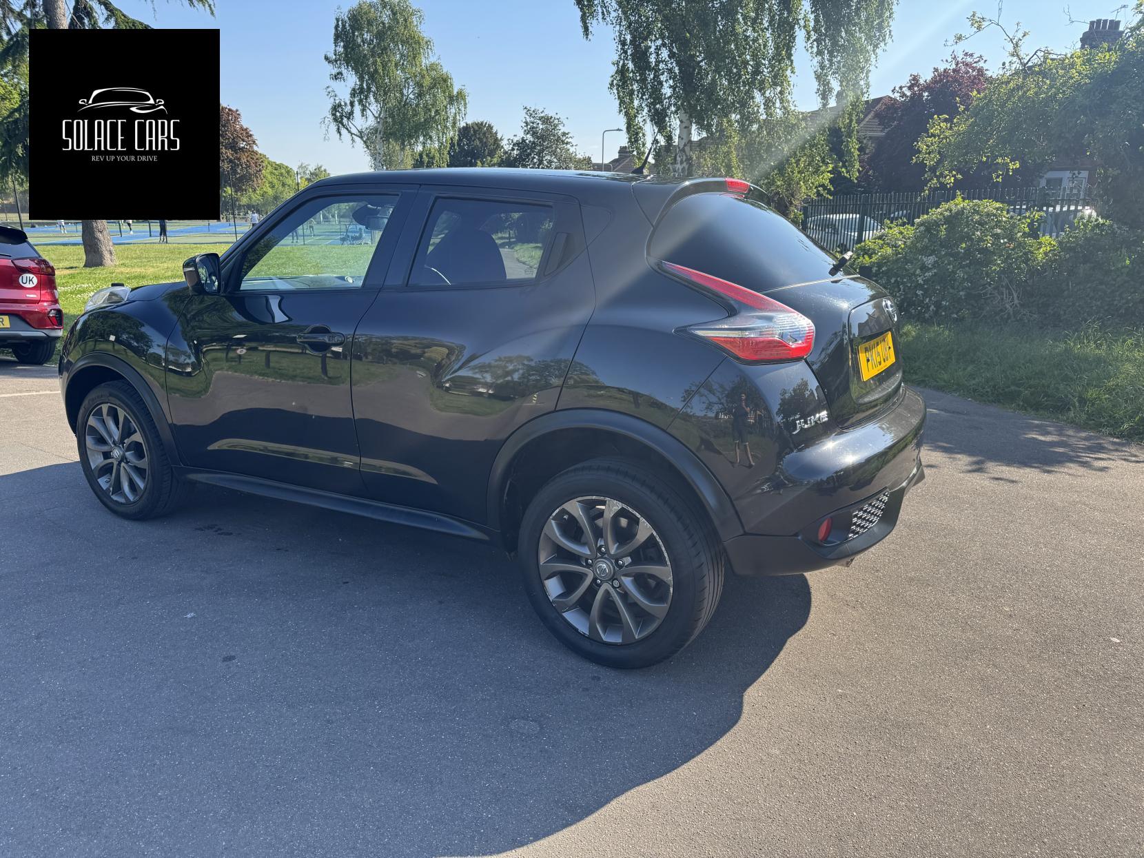 Nissan Juke 1.6 Tekna SUV 5dr Petrol XTRON Euro 5 (117 ps)