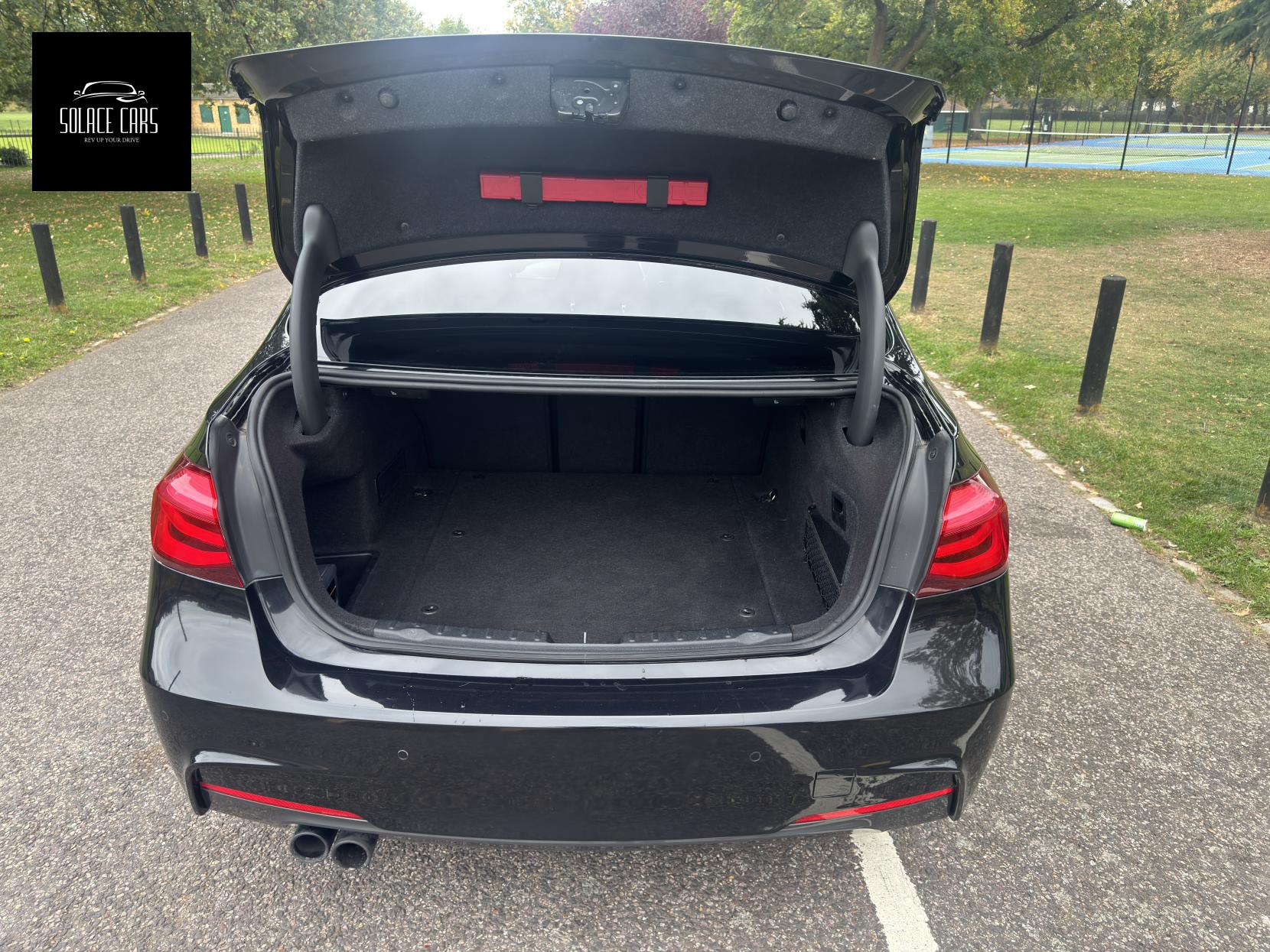 BMW 3 Series 2.0 330e 7.6kWh M Sport Shadow Edition Saloon 4dr Petrol Plug-in Hybrid Auto Euro 6 (s/s) (252 ps)