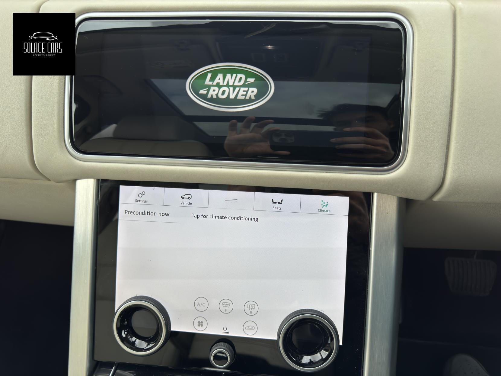 Land Rover Range Rover 2.0 P400e 12.4kWh GPF Vogue SUV 5dr Petrol Plug-in Hybrid Auto 4WD Euro 6 (s/s) (404 ps)