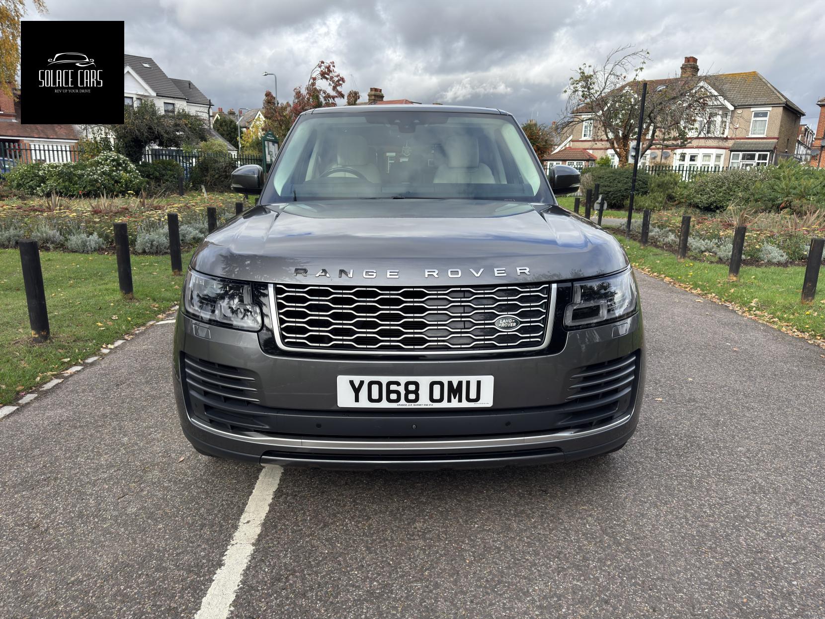 Land Rover Range Rover 2.0 P400e 12.4kWh GPF Vogue SUV 5dr Petrol Plug-in Hybrid Auto 4WD Euro 6 (s/s) (404 ps)