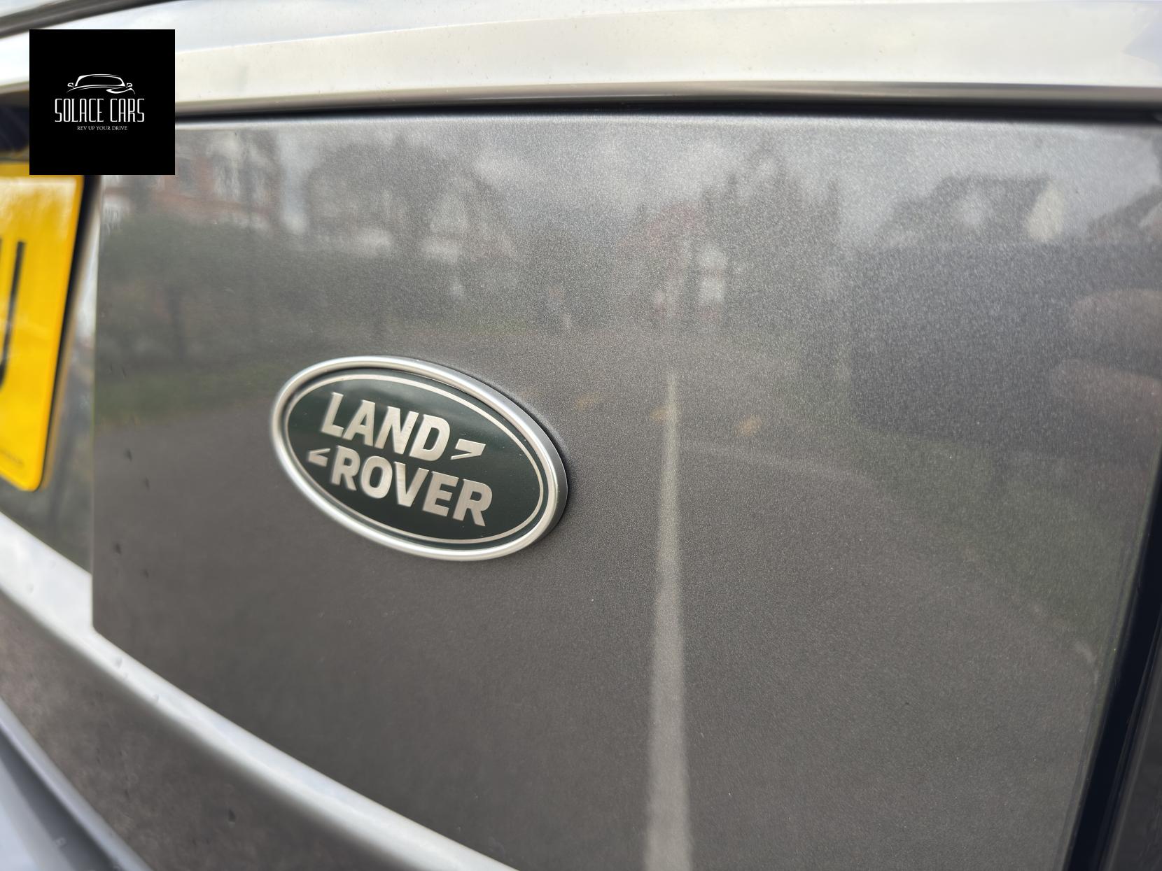 Land Rover Range Rover 2.0 P400e 12.4kWh GPF Vogue SUV 5dr Petrol Plug-in Hybrid Auto 4WD Euro 6 (s/s) (404 ps)