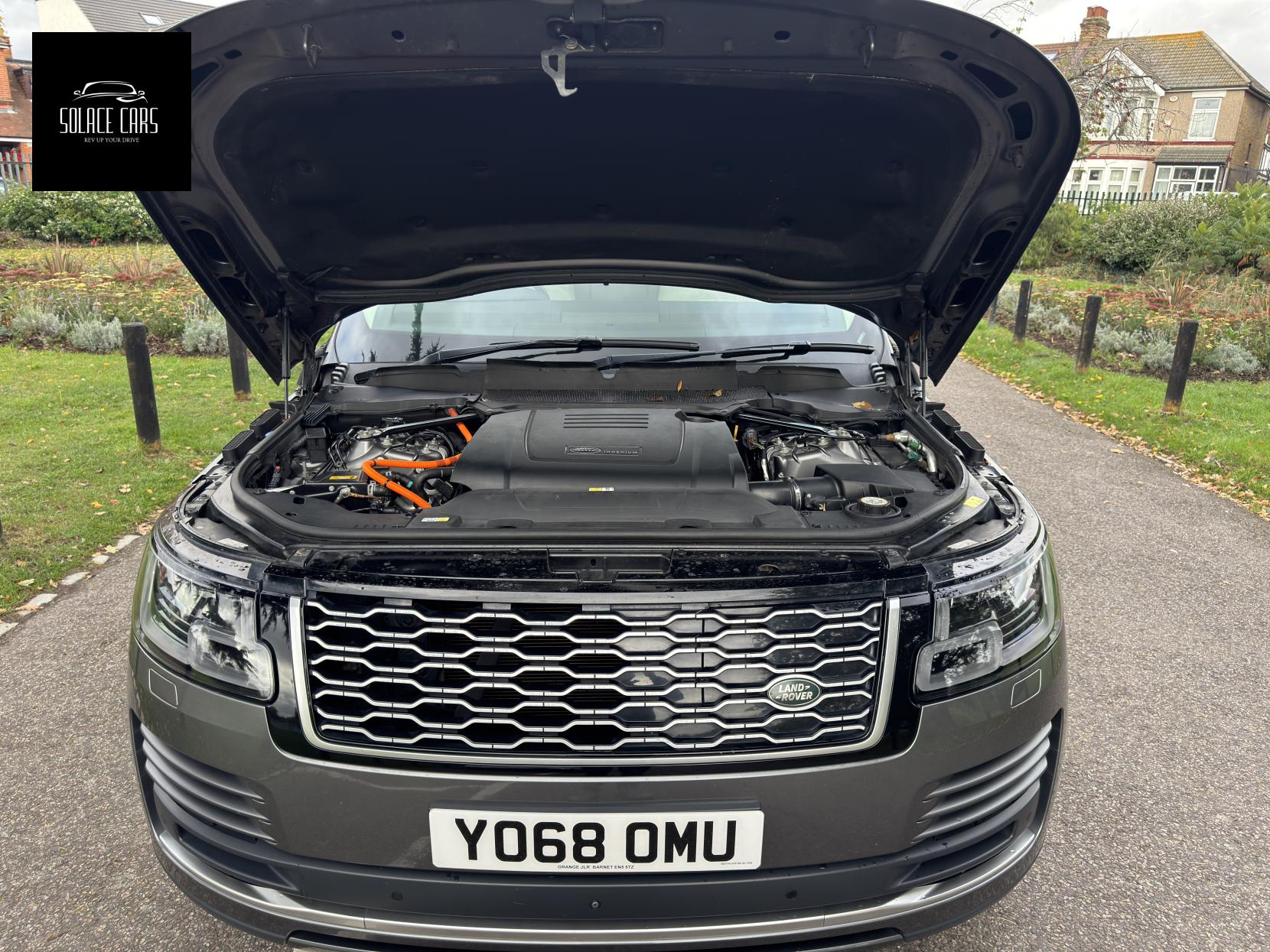 Land Rover Range Rover 2.0 P400e 12.4kWh GPF Vogue SUV 5dr Petrol Plug-in Hybrid Auto 4WD Euro 6 (s/s) (404 ps)