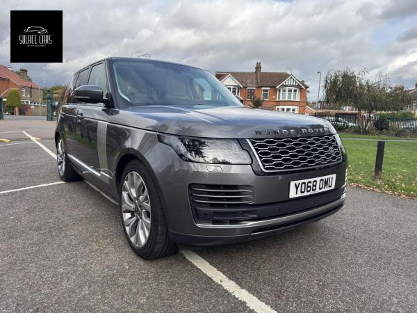Land Rover Range Rover 2.0 P400e 12.4kWh GPF Vogue SUV 5dr Petrol Plug-in Hybrid Auto 4WD Euro 6 (s/s) (404 ps)