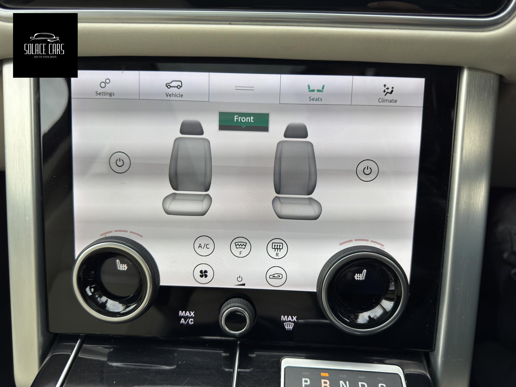 Land Rover Range Rover 2.0 P400e 12.4kWh GPF Vogue SUV 5dr Petrol Plug-in Hybrid Auto 4WD Euro 6 (s/s) (404 ps)