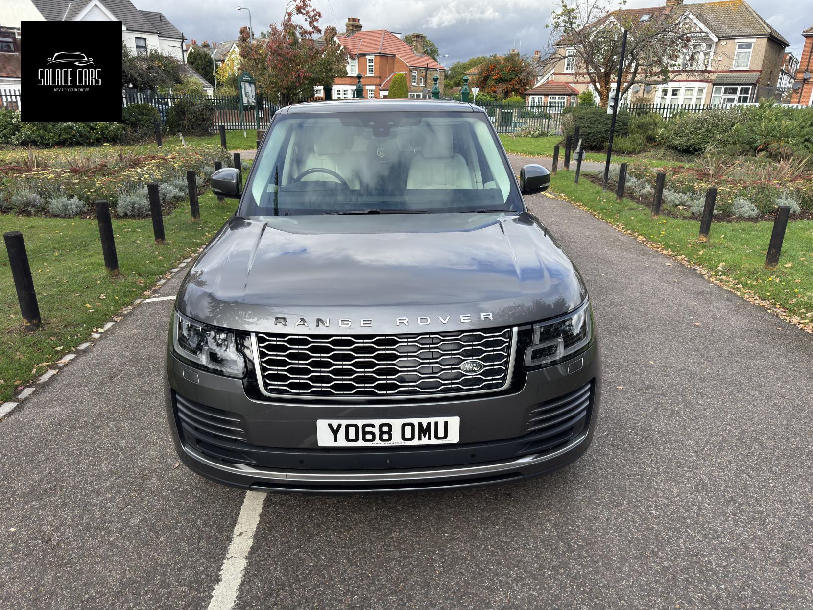 Land Rover Range Rover 2.0 P400e 12.4kWh GPF Vogue SUV 5dr Petrol Plug-in Hybrid Auto 4WD Euro 6 (s/s) (404 ps)