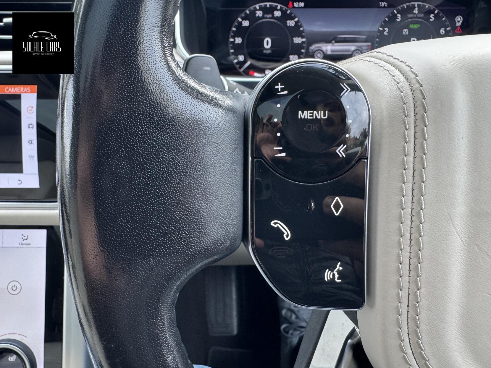 Land Rover Range Rover 2.0 P400e 12.4kWh GPF Vogue SUV 5dr Petrol Plug-in Hybrid Auto 4WD Euro 6 (s/s) (404 ps)