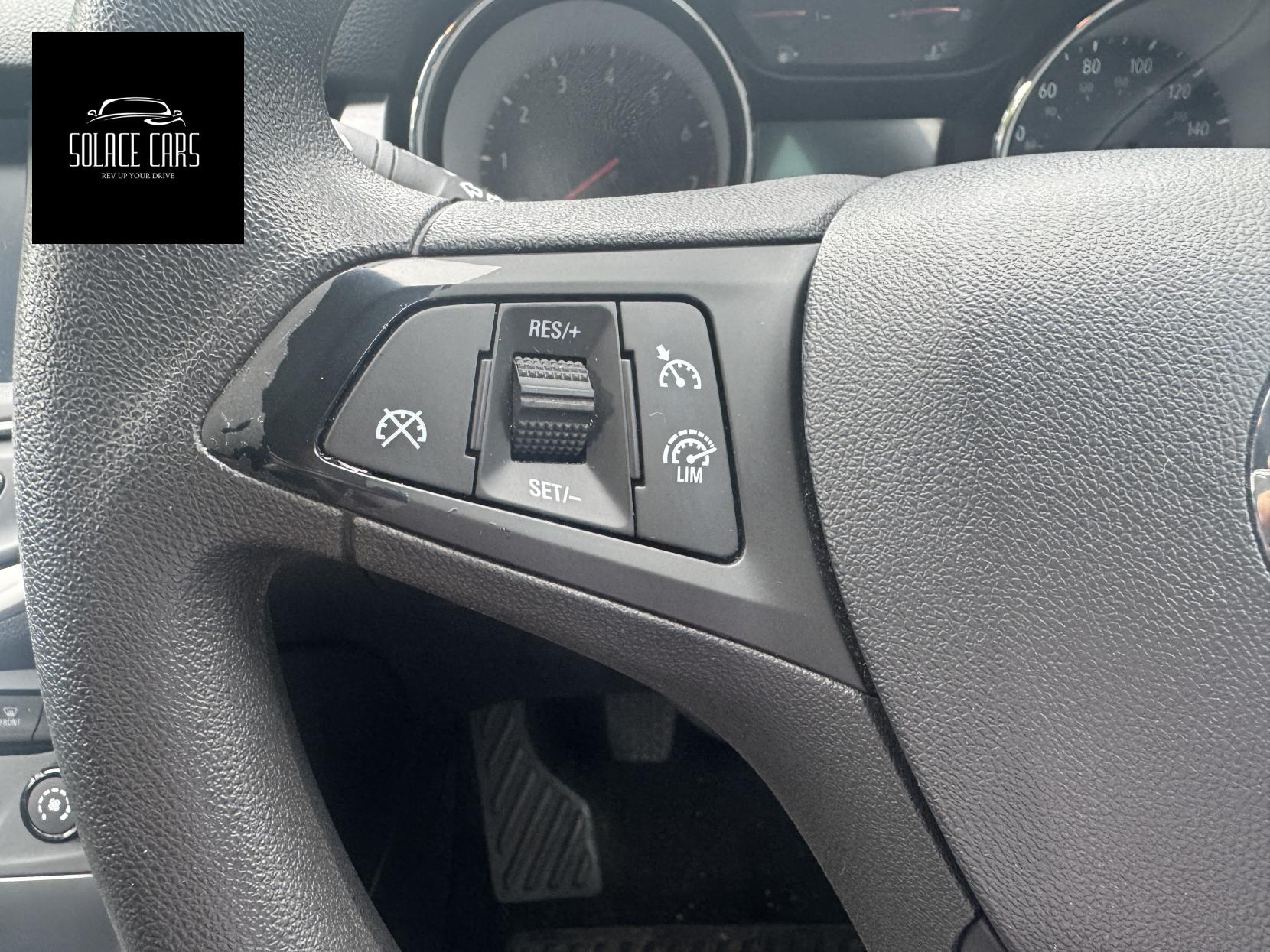 Vauxhall Astra 1.0i Turbo ecoTEC Design Hatchback 5dr Petrol Manual Euro 6 (s/s) (105 ps)